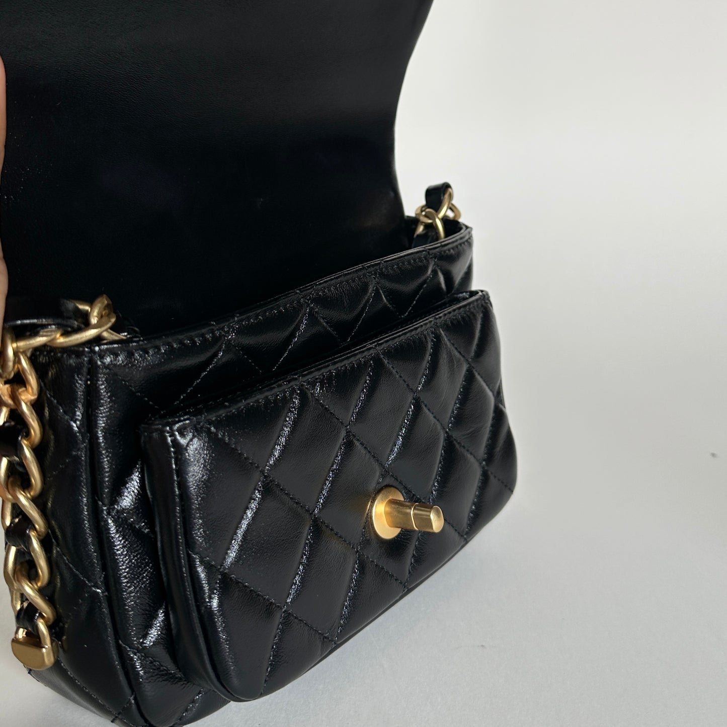Mini Flap Sling